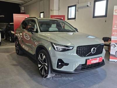 Volvo XC40 2.0 b3 Ultra Dark auto Verde usata Sassari