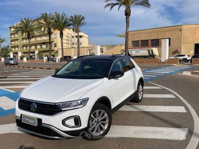 Volkswagen T-Roc 1.0 tsi Life Bianco usata Cagliari