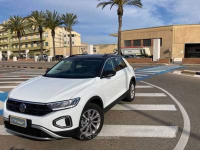 Volkswagen T-Roc 1.0 tsi Life Bianco usata Cagliari