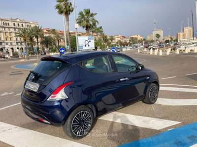 Lancia Ypsilon 1.0 firefly hybrid Silver s&s 70cv Blu/Azzurro usata Cagliari