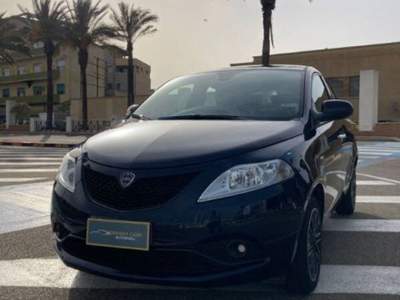 Lancia Ypsilon 1.0 firefly hybrid Silver s&s 70cv Blu/Azzurro usata Cagliari