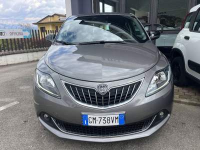 Lancia Ypsilon 1.0 firefly hybrid Gold s&s 70cv 5p.ti Grigio usata Sora