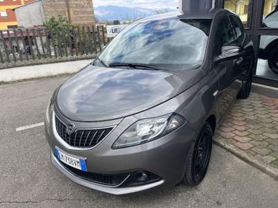 Lancia Ypsilon 1.0 firefly hybrid Gold s&s 70cv 5p.ti Grigio usata Sora