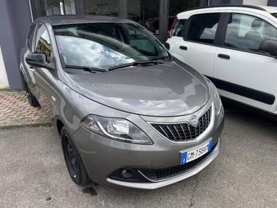 Lancia Ypsilon 1.0 firefly hybrid Gold s&s 70cv 5p.ti Grigio usata Sora