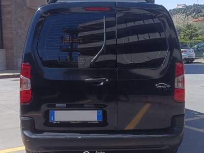 Opel Combo Life 50kWh Edition Nero usata SORA