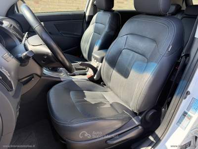 Kia Sportage Sportage 1.7 CRDI VGT 2WD hight tech Bianco usata Rivalta di Torino