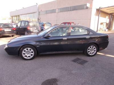Alfa Romeo 166 2.0i 16V Twin Spark cat Grigio usata Terni