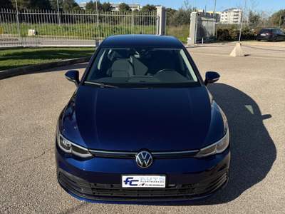 Volkswagen Golf 2.0 TDI 115 CV SCR Life Blu/Azzurro usata Mottola