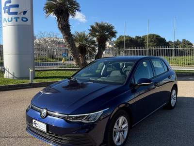 Volkswagen Golf 2.0 TDI 115 CV SCR Life Blu/Azzurro usata Mottola