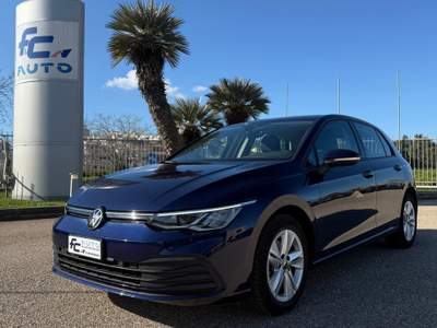 Volkswagen Golf 2.0 TDI 115 CV SCR Life Blu/Azzurro usata Mottola