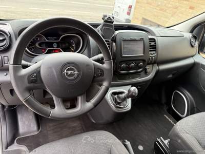Opel Vivaro Vivaro 29 1.6 BiT.145 EcoF. PC-TN PASSO LUNGO Bianco usata Rivalta di Torino