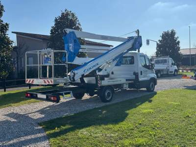 Iveco Daily Daily 35s14h 2.3 Hpt Pl Cabinato Bianco usata Cassola