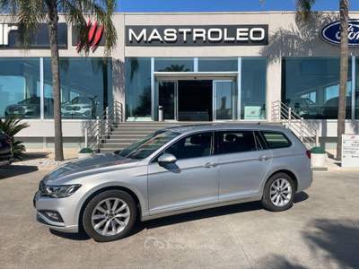 Volkswagen Passat 2.0 TDI SCR EVO DSG Business BMT Argento usata Lucugnano