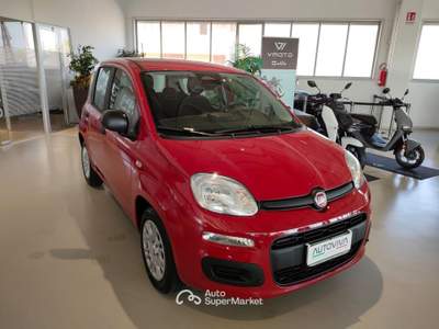 Fiat Panda 1.0 FireFly S&S Hybrid MY25 Rosso usata Riva presso Chieri