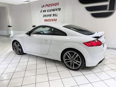 Audi TT 2.0 tfsi S line Bianco usata Viterbo