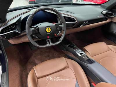 Ferrari 296 GTS |AFS|LIFT|CARPLAY|LED Blu/Azzurro usata Calvatone