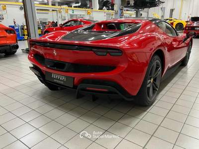 Ferrari 296 GTS |AFS|LIFT|CARPLAY|SURROUND Rosso usata Calvatone