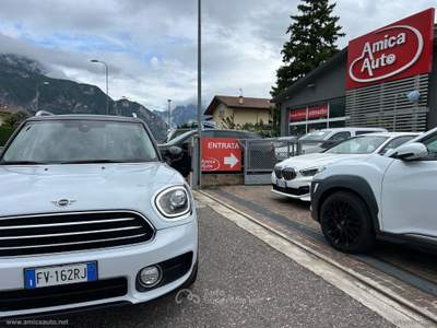 MINI Clubman Mini Cooper D Business Countryman Aut. GANCIO TRAINO Bianco usata Lavis