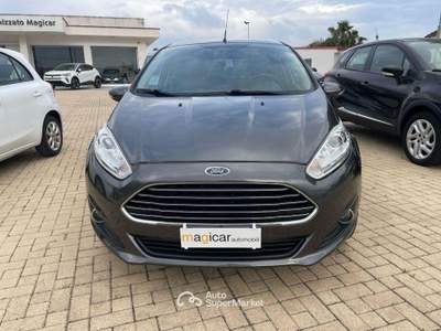 Ford Fiesta  3p 1.5 tdci Titanium 95cv Grigio usata Alessano