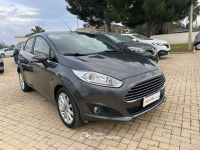 Ford Fiesta  3p 1.5 tdci Titanium 95cv Grigio usata Alessano