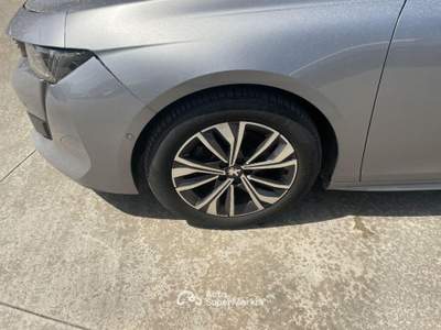 Peugeot 508 508 BlueHDi 130 EAT8 S&S SW Allure Grigio usata Lucugnano
