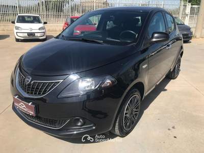 Lancia Ypsilon 1.0 FireFly 5p.S&S Hybryd Gold Nero usata Comiso Lancia Ypsilon 1.0 FireFly 5p.S&S Hybryd Gold Nero usata Comiso