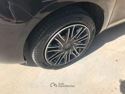 Lancia Ypsilon 1.0 FireFly 5p.S&S Hybryd Gold Nero usata Comiso