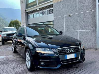 Audi A4 QUATTRO AVANT, TETTO APRIBILE Blu/Azzurro usata Ardenno