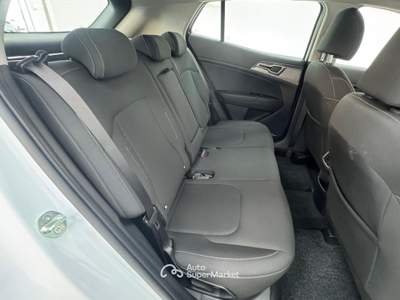 Kia Sportage 1.6 CRDi MHEV DCT Business Bianco usata Lurate Caccivio