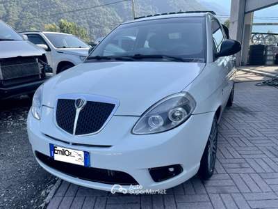 Lancia Ypsilon Momo Design NEOPATENTATI Bianco usata Ardenno