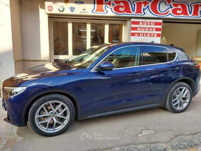 Alfa Romeo Stelvio Stelvio 2.2 T.diesel 180CV AT8 RWD Super Blu/Azzurro usata Barrafranca