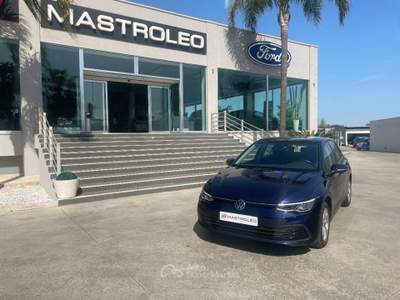 Volkswagen Golf 2.0 TDI 150CV DSG SCR Life Blu/Azzurro usata Lucugnano
