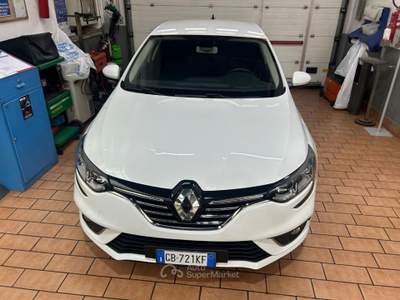 Renault Mégane Mégane TCe 140 CV EDC FAP Duel2 Bianco usata Melegnano