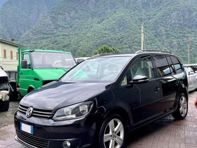 Volkswagen Touran CAMBIO DSG! Nero usata Ardenno