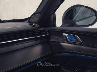 Lynk & Co 01 1.5 TD PHEV MORE AUTOMATICA Bianco usata Firenze