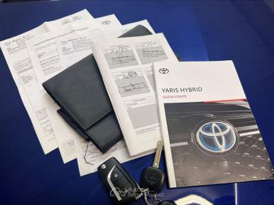 Toyota Yaris Yaris 1.5h trend Blu/Azzurro usata Sarteano
