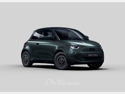 Fiat 500 500e 42 kwh giorgio armani Verde usata Biella