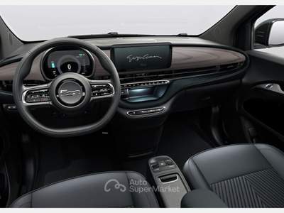 Fiat 500 500e 42 kwh giorgio armani Verde usata Biella