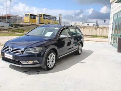 Volkswagen Passat Bs Alltrack 2.0 TDI DSG 4motion BlueMotion Tech. Blu/Azzurro usata TROIA