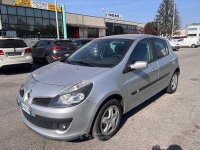 Renault Clio NEOPATENTATI Argento usata Verdello