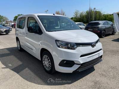 Toyota Proace 1.5D 100 CV S&S Short Lounge Bianco usata Scandiano