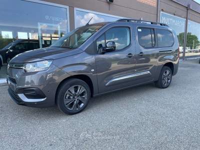 Toyota Proace Electric 50kWh L1 Short D Executive Grigio usata Scandiano