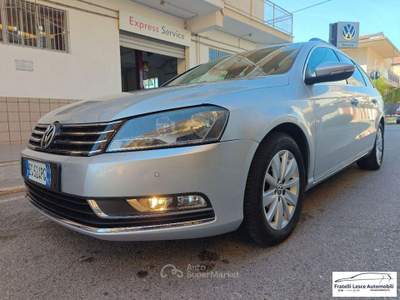 Volkswagen Passat  Variant 2.0 tdi Comfortline dsg Argento usata Cassano allo Ionio
