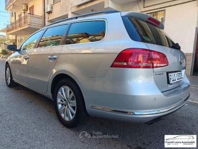 Volkswagen Passat  Variant 2.0 tdi Comfortline dsg Argento usata Cassano allo Ionio