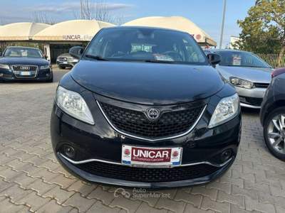 Lancia Ypsilon 1.2 Platinum ecochic Gpl 69cv my16 usata Aci Sant'Antonio