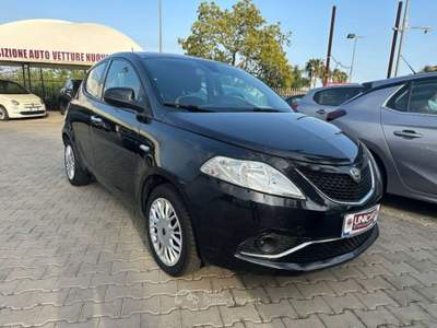 Lancia Ypsilon 1.2 Platinum ecochic Gpl 69cv my16 usata Aci Sant'Antonio