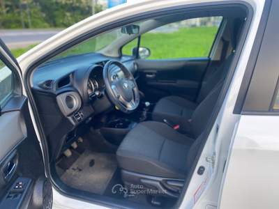 Toyota Yaris MOTORE NUOVO (60 MILA KM ATTUALI) Bianco usata Ferrara