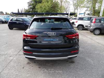 Audi Q3 35 TFSI S tronic Business Advanced Nero usata Spresiano