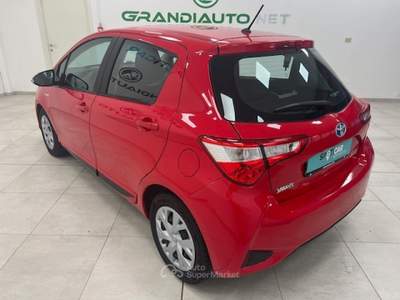 Toyota Yaris III 2017 -  5p 1.5h Lounge Red/Bronze Rosso usata Novi Ligure