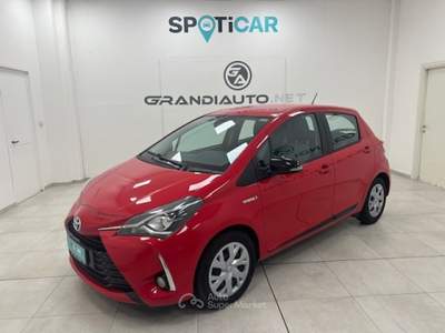 Toyota Yaris III 2017 -  5p 1.5h Lounge Red/Bronze Rosso usata Novi Ligure